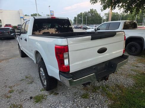 Used 2017 Ford F250 XLT AWD/4WD image 7