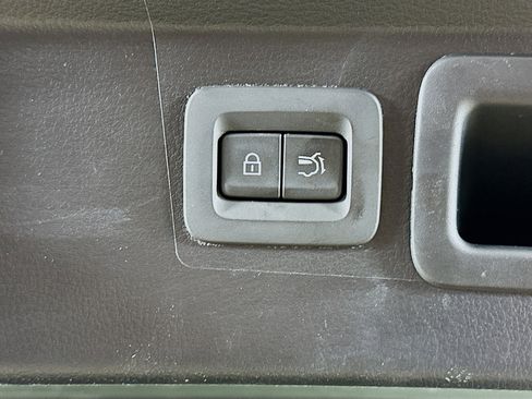 Used 2025 MAZDA CX-50 AWD 2.5 Hybrid w/ Premium Pkg image 29