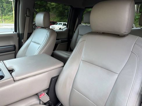 Used 2018 Ford F150 XLT w/ Equipment Group 302A Luxury AWD/4WD image 9