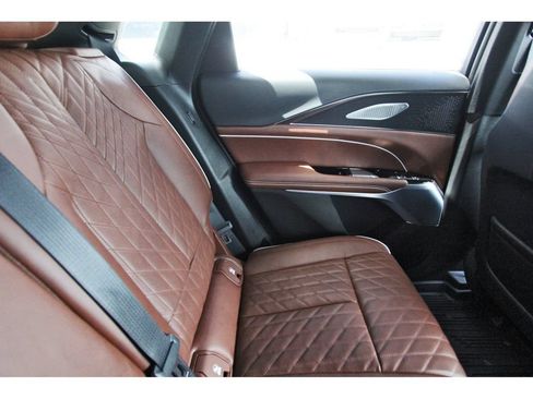 New 2027 Cadillac Lyriq Signature Sport w/ Nappa Leather Package AWD/4WD image 10