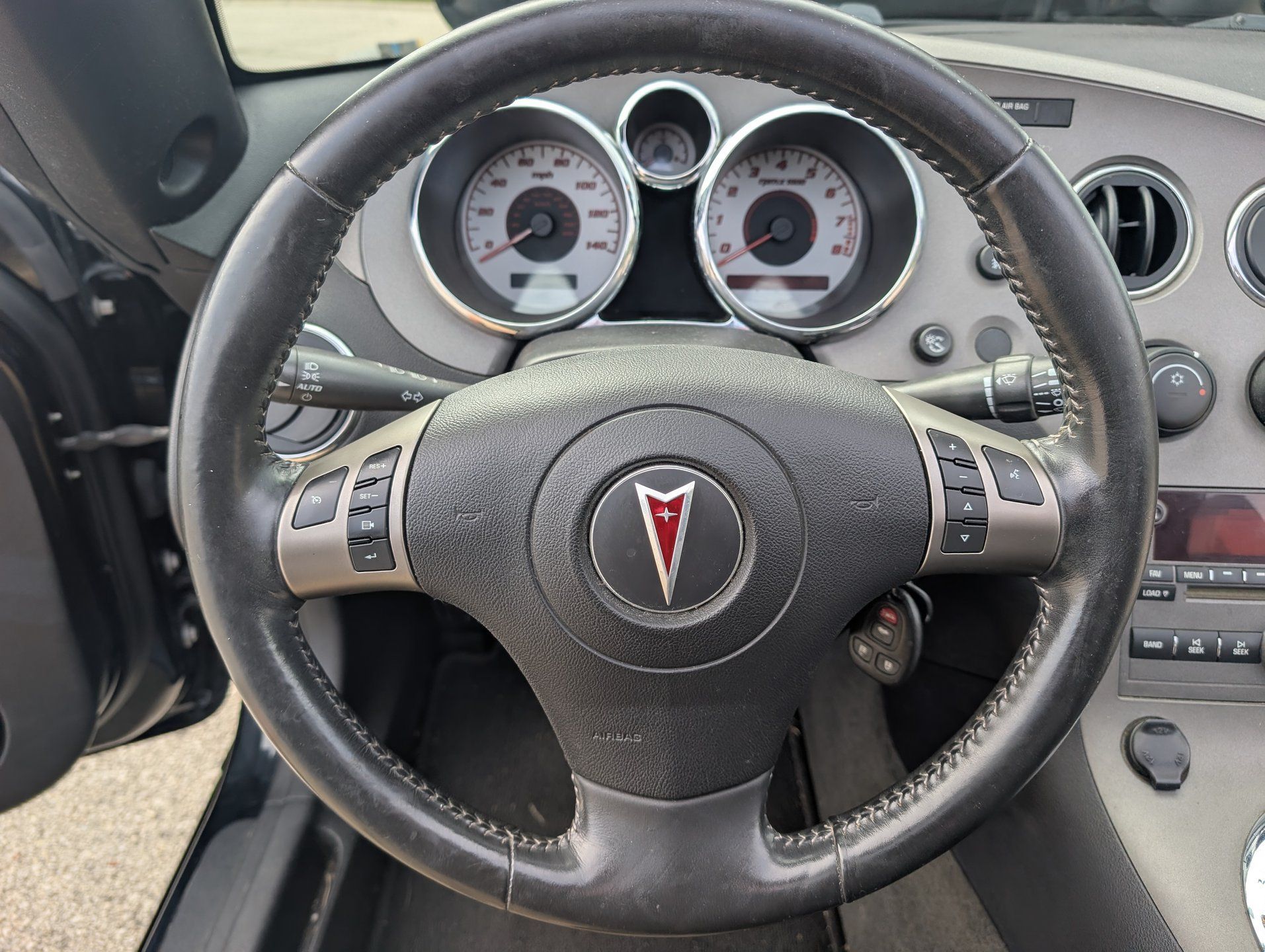 Used 2006 Pontiac Solstice Convertible w/ Premium Package RWD image 69