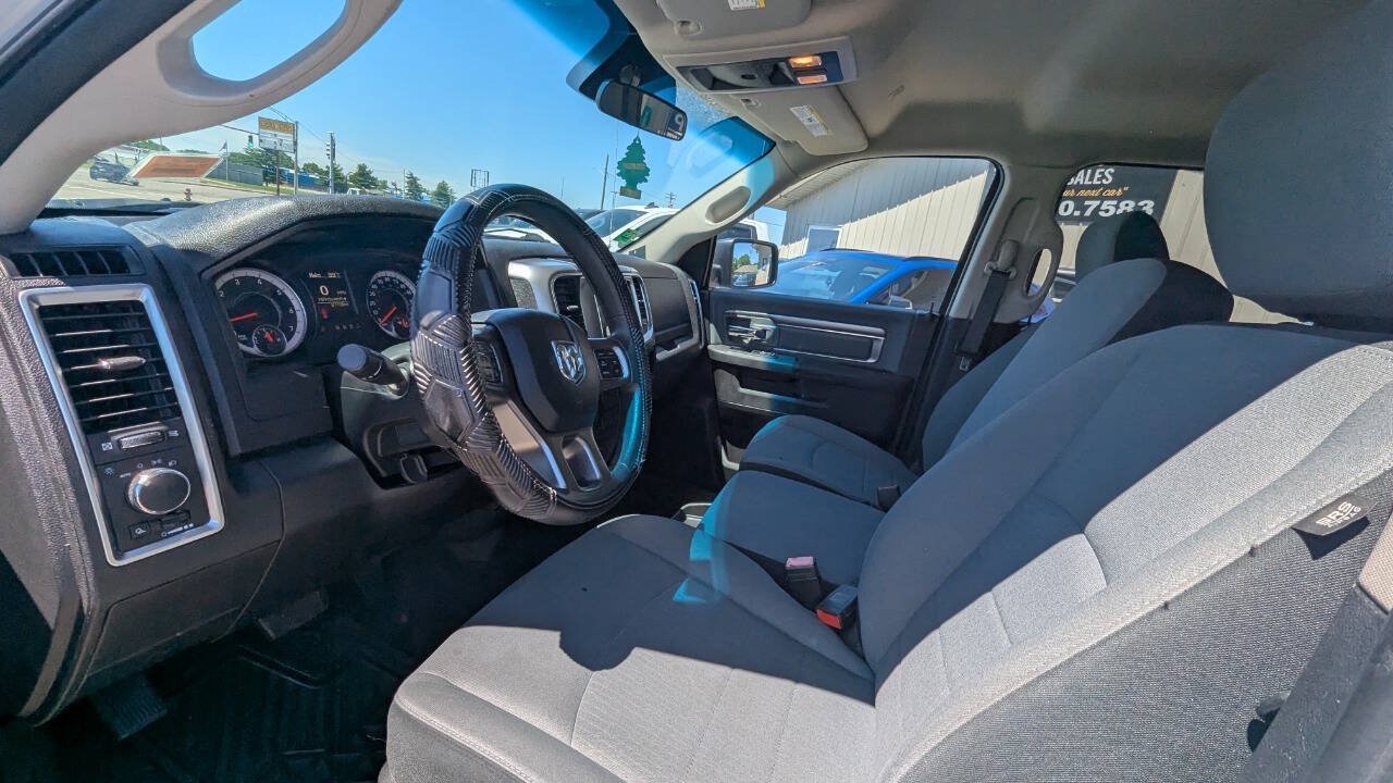 Used 2021 RAM 1500 Classic SLT RWD image 22