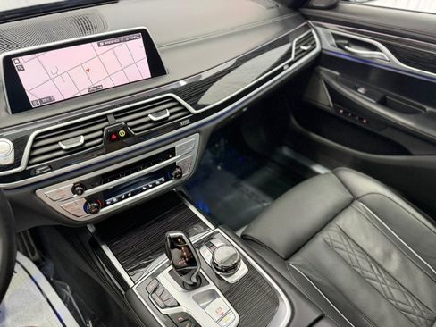 Used 2022 BMW 750i xDrive w/ Executive Package AWD/4WD image 35