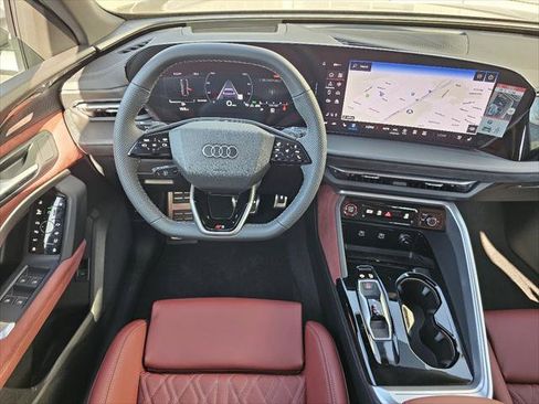 New 2025 Audi SQ5 Premium Plus image 5