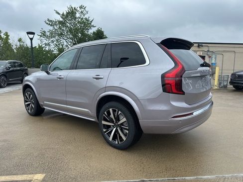 New 2026 Volvo XC90 B5 Core w/ Protection Package image 5