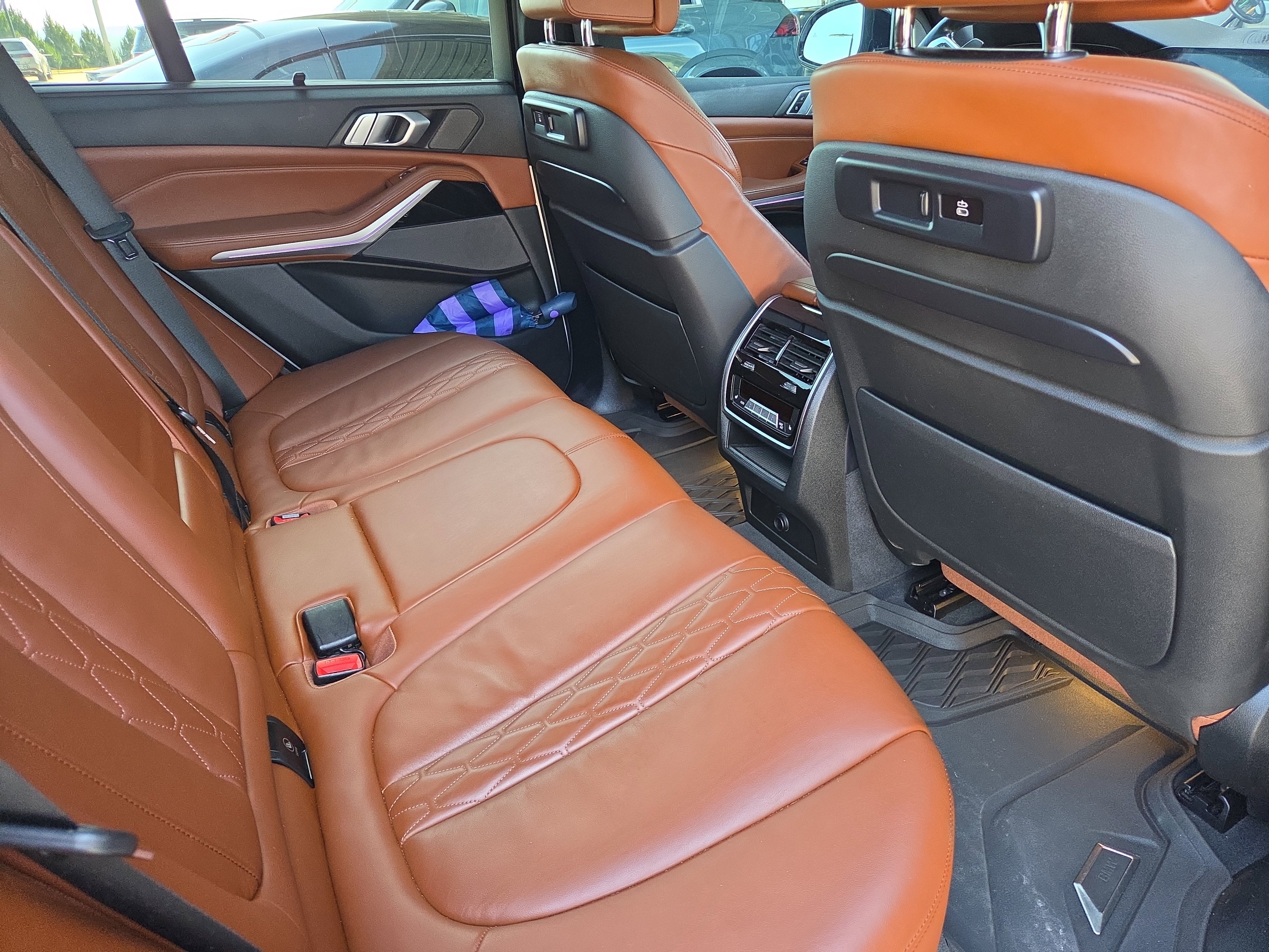 Used 2019 BMW X5 xDrive40i w/ M Sport Package AWD/4WD image 11