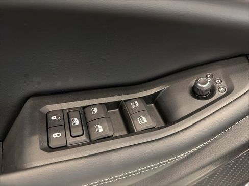 New 2025 Jeep Grand Cherokee Limited image 16