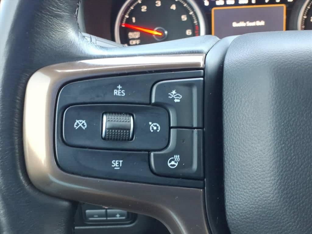 Used 2021 Chevrolet Suburban High Country w/ Premium Package AWD/4WD image 30