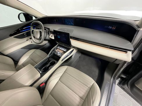 Used 2025 Lincoln Nautilus Reserve AWD/4WD image 20