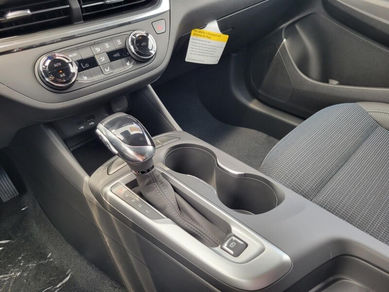 New 2026 Buick Envista Sport Touring w/ Convenience I Package FWD image 19