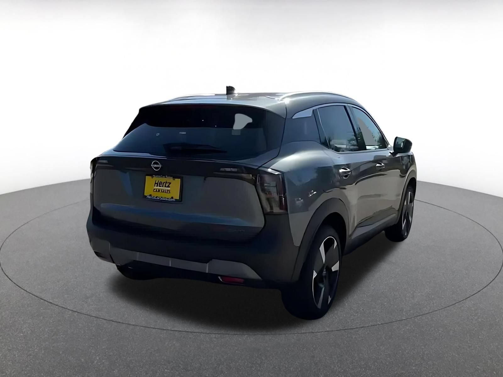 Used 2026 Nissan Kicks SR AWD/4WD image 13