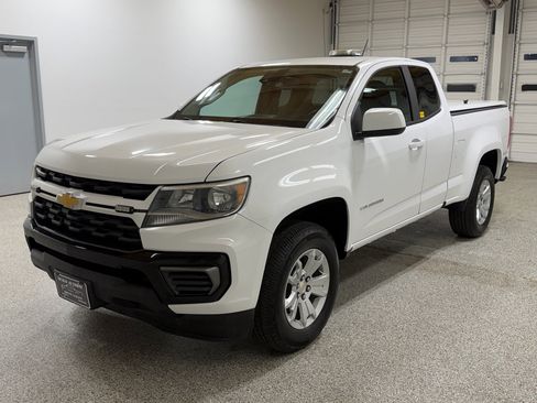 Used 2022 Chevrolet Colorado LT w/ Fleet Safety Package image 8