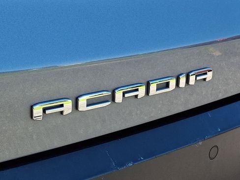Used 2021 GMC Acadia SLT FWD image 31