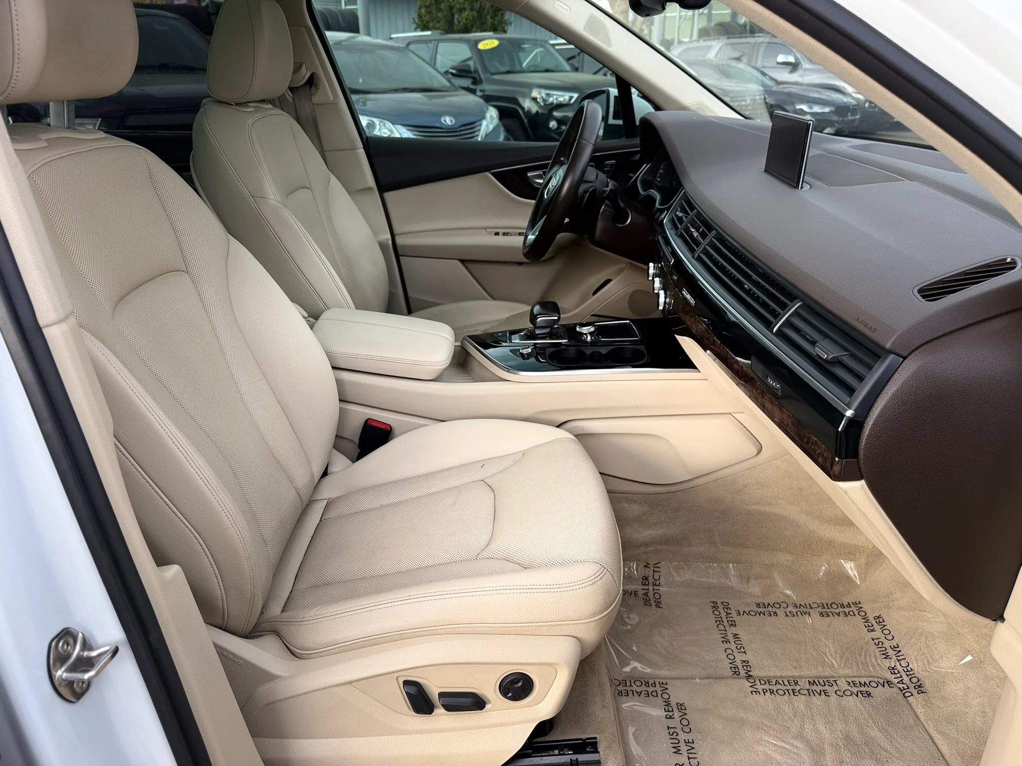 Used 2018 Audi Q7 3.0T Premium Plus w/ Premium Plus Package AWD/4WD image 25