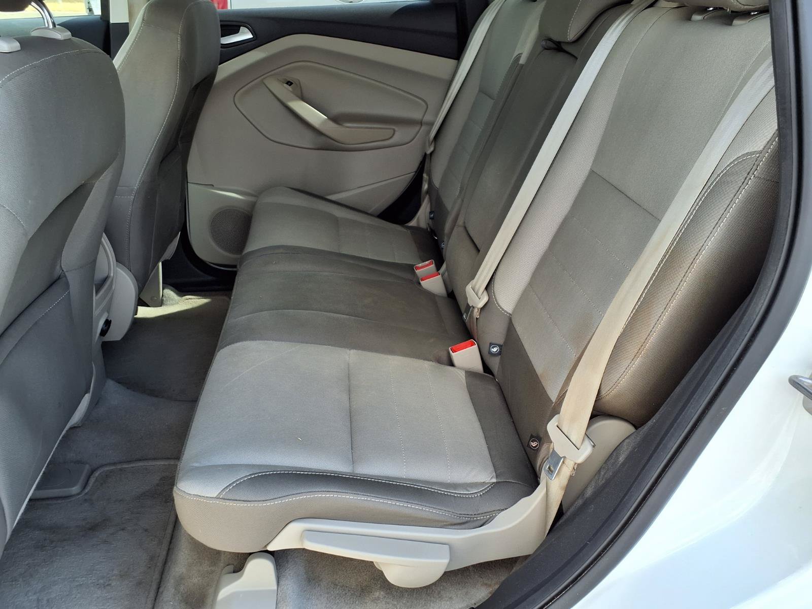 Used 2016 Ford Escape SE FWD image 11