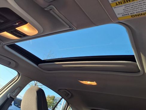 Certified 2023 Subaru Crosstrek 2.0i Premium image 19