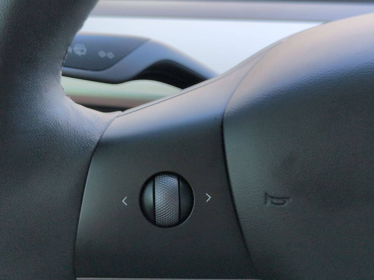 Used 2023 Tesla Model 3 Standard Range RWD image 24