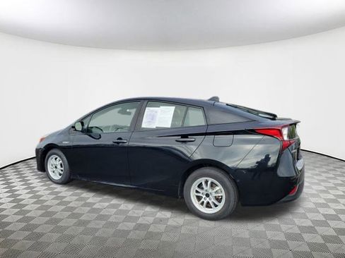 Used 2022 Toyota Prius L Eco image 5