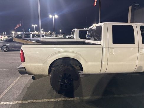 Used 2012 Ford F250 Lariat w/ Lariat Interior Pkg image 9