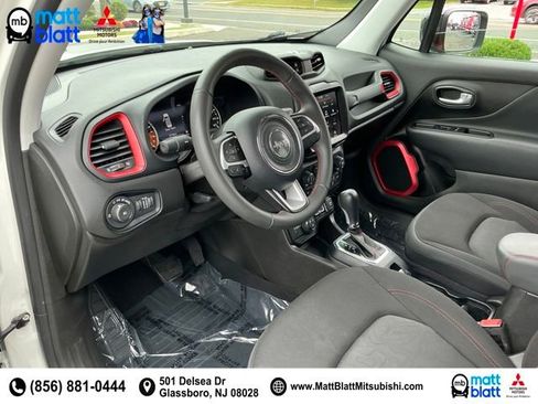 Used 2023 Jeep Renegade Trailhawk image 17