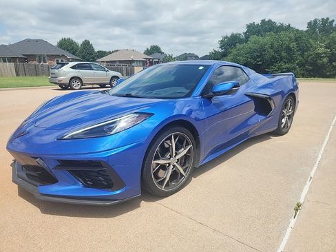 Used 2020 Chevrolet Corvette Stingray Preferred Conv w/ 2LT Preferred Equipment Group RWD image 2