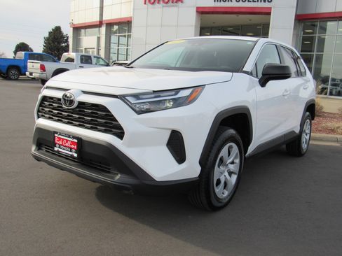 Used 2025 Toyota RAV4 LE image 2