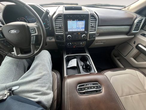 Used 2019 Ford F450 Limited image 10