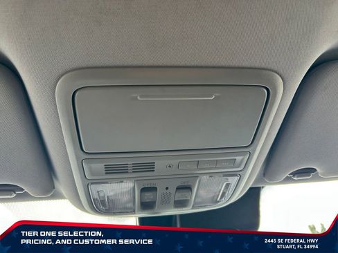 Used 2017 Honda Pilot Touring image 39