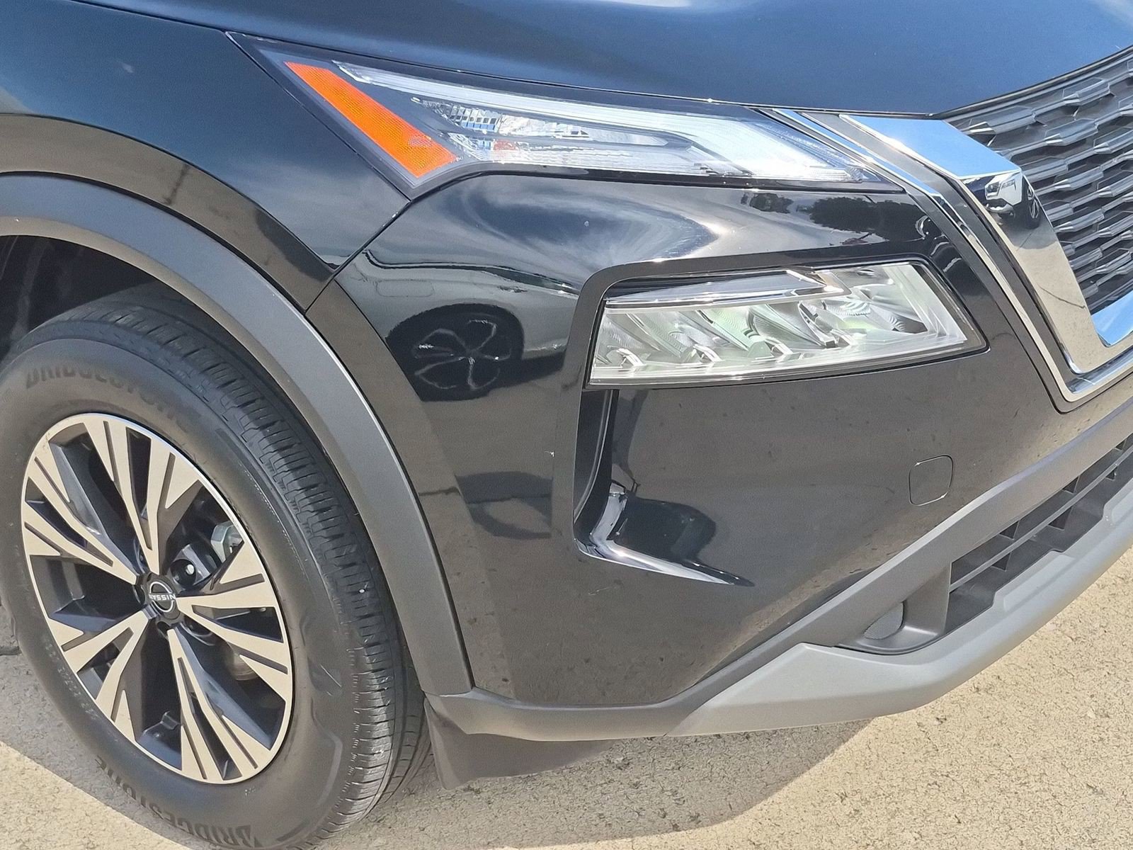 Certified 2023 Nissan Rogue SV AWD/4WD image 41