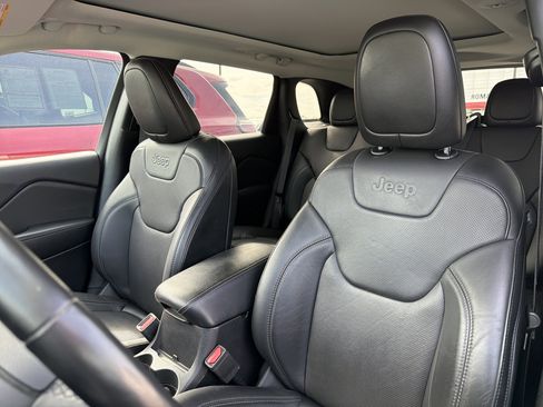 Used 2021 Jeep Cherokee Limited AWD/4WD image 10