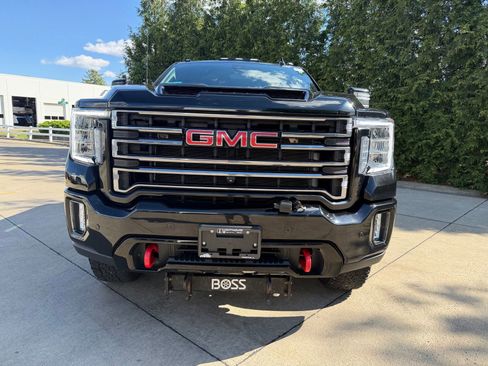 Used 2022 GMC Sierra 2500 AT4 w/ AT4 Premium Plus Package AWD/4WD image 6