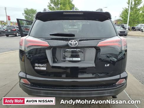 Used 2016 Toyota RAV4 LE FWD image 10