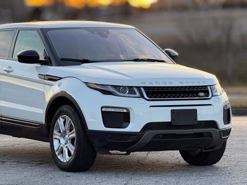 Used 2016 Land Rover Range Rover Evoque SE image 15