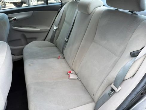 Used 2011 Toyota Corolla LE FWD image 19