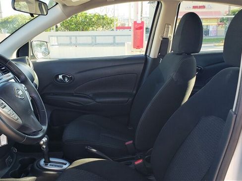 Used 2018 Nissan Versa SV w/ SV Special Edition FWD image 10