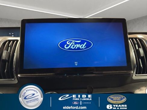 Used 2025 Ford Expedition Max Platinum image 18