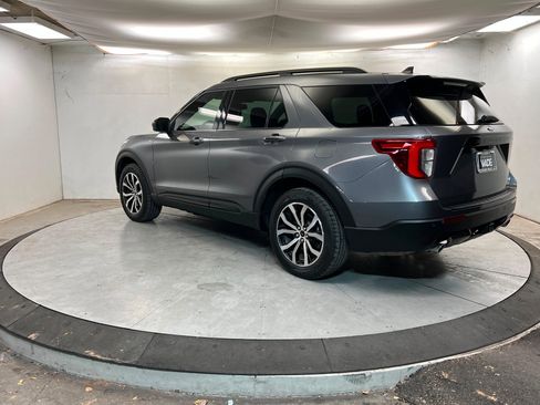 Used 2022 Ford Explorer ST-Line w/ Class IV Trailer Tow Package image 3