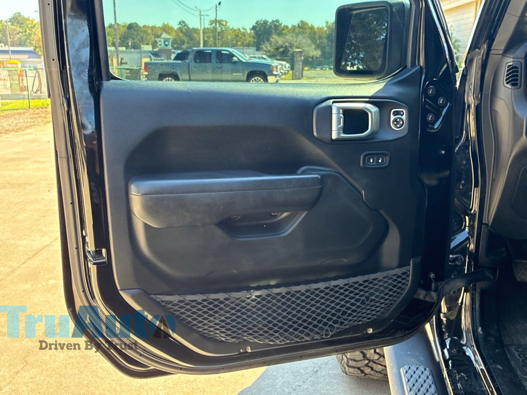 Used 2020 Jeep Gladiator Sport w/ Quick Order Package 23S AWD/4WD image 20