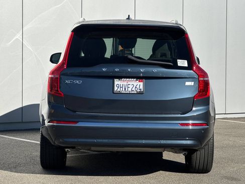 Used 2023 Volvo XC90 T8 Plus w/ Protection Package Premier AWD/4WD image 4