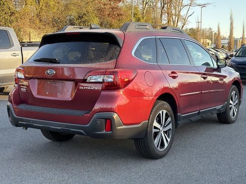 Used 2019 Subaru Outback 2.5i Limited image 3