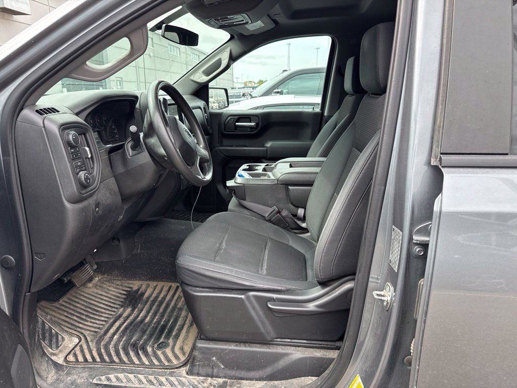 Used 2019 Chevrolet Silverado 1500 Custom Trail Boss w/ Custom Convenience Package AWD/4WD image 11