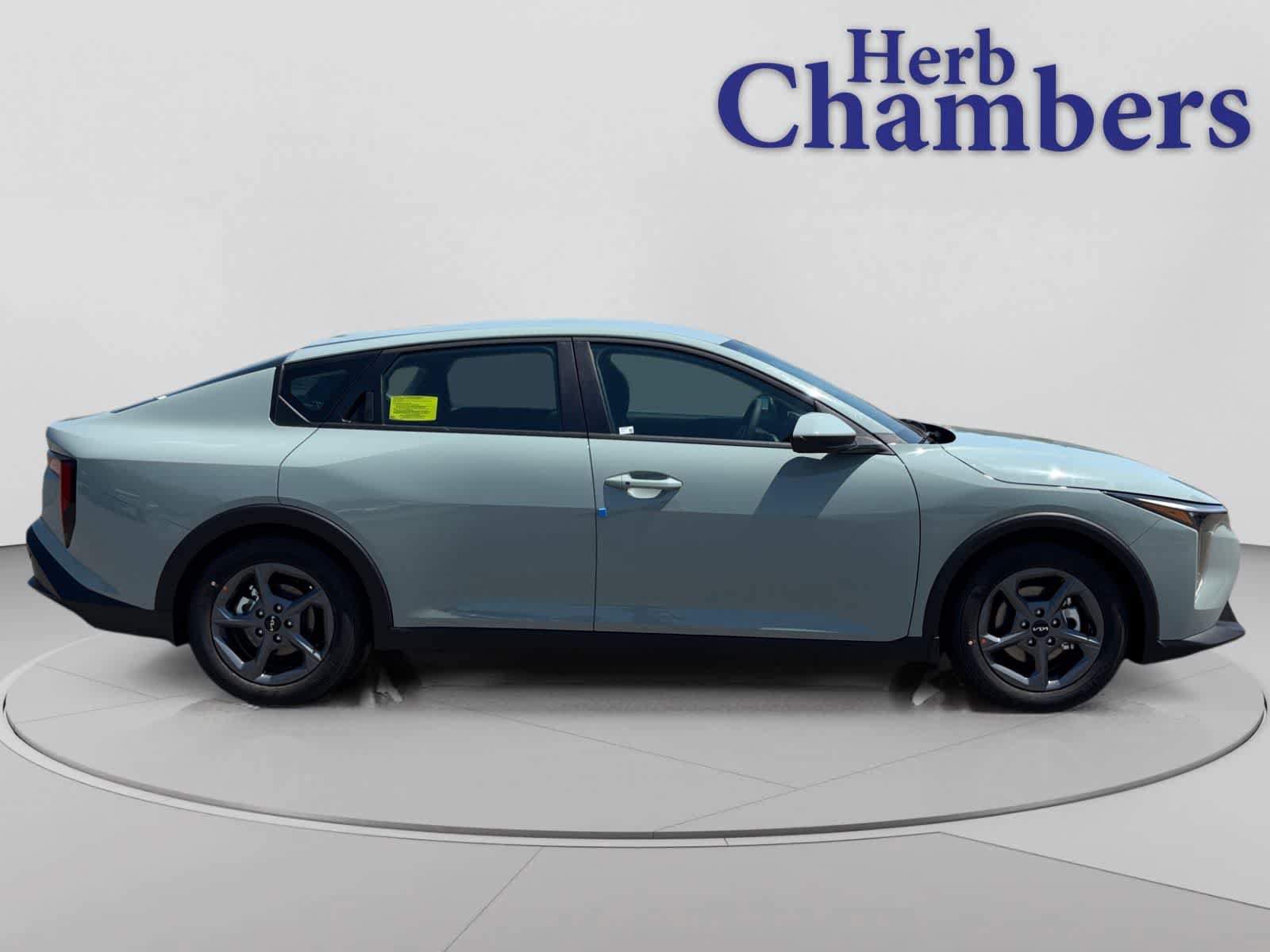 New 2026 Kia K4 FWD image 5
