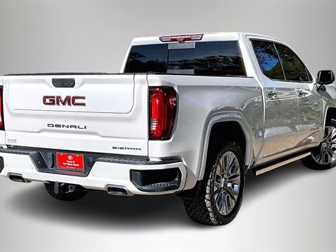 Used 2022 GMC Sierra 1500 Denali w/ Denali Reserve Package image 5