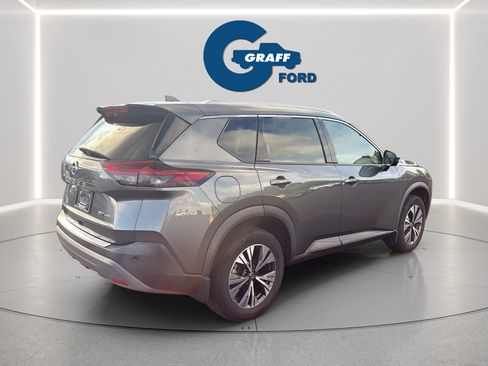 Used 2021 Nissan Rogue SV w/ Premium Package AWD/4WD image 8