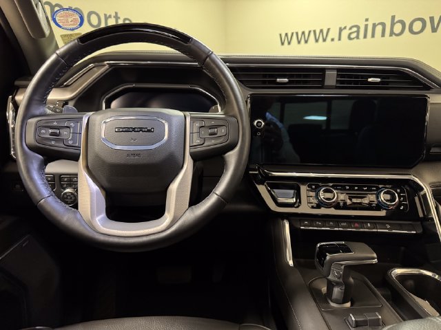 Used 2025 GMC Sierra 1500 Denali AWD/4WD image 10