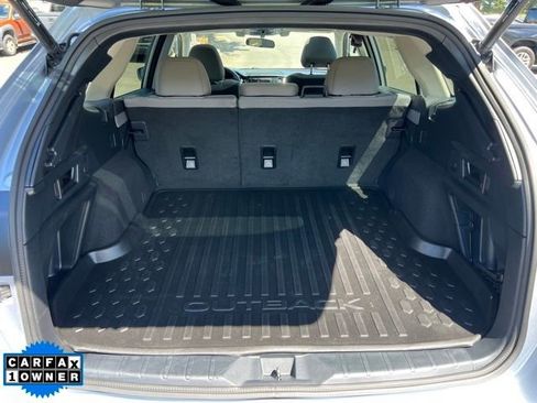 Used 2022 Subaru Outback Premium AWD/4WD image 10