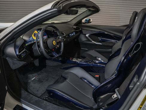 Used 2025 Ferrari 296 GTS RWD image 38
