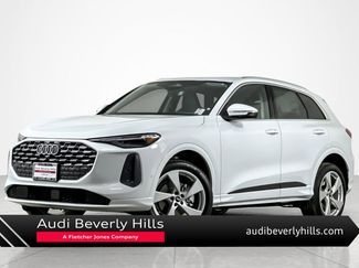 New 2025 Audi Q5 Premium Plus video 1