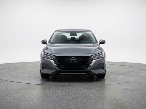 Used 2025 Nissan Sentra S FWD image 2