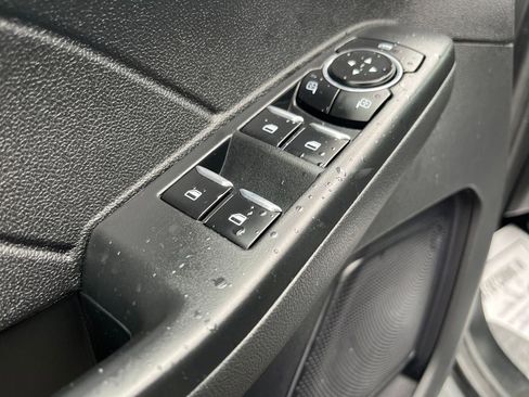 Used 2023 Ford Escape Platinum image 15